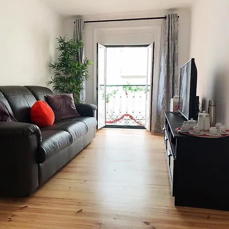 Apartman Tram & Fado Memory House — Under The St. George's Castle *