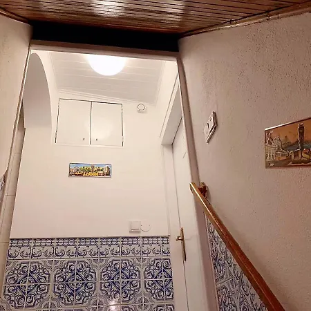 Tram & Fado Memory House — Under The St. George's Castle Apartment *